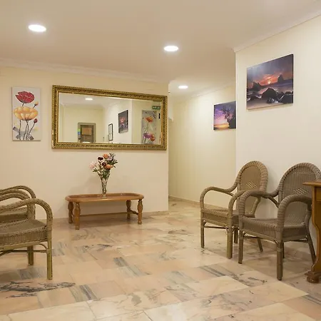 Guest house Restaurante La Nina 2*